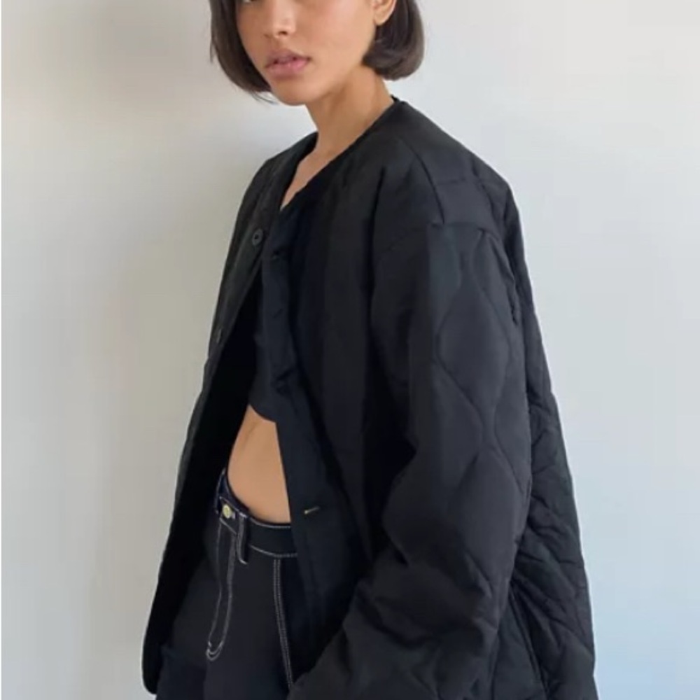 Aritzia TNA Pratt Sherpa Lined Quilt Jacket